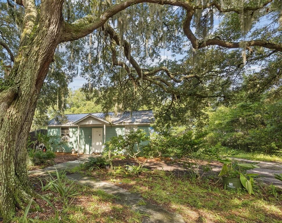 Property Photo:  819 9th Street  FL 32034 