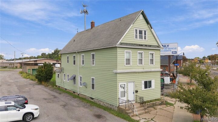 Property Photo:  2072 Genesee Street  NY 14211 