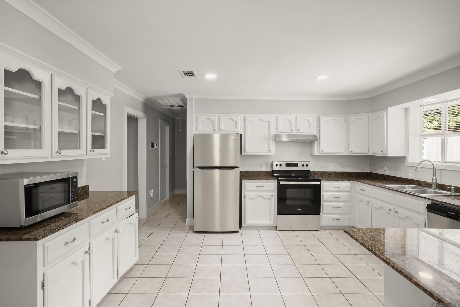 Property Photo: 13523 Parent Rd LA 70737