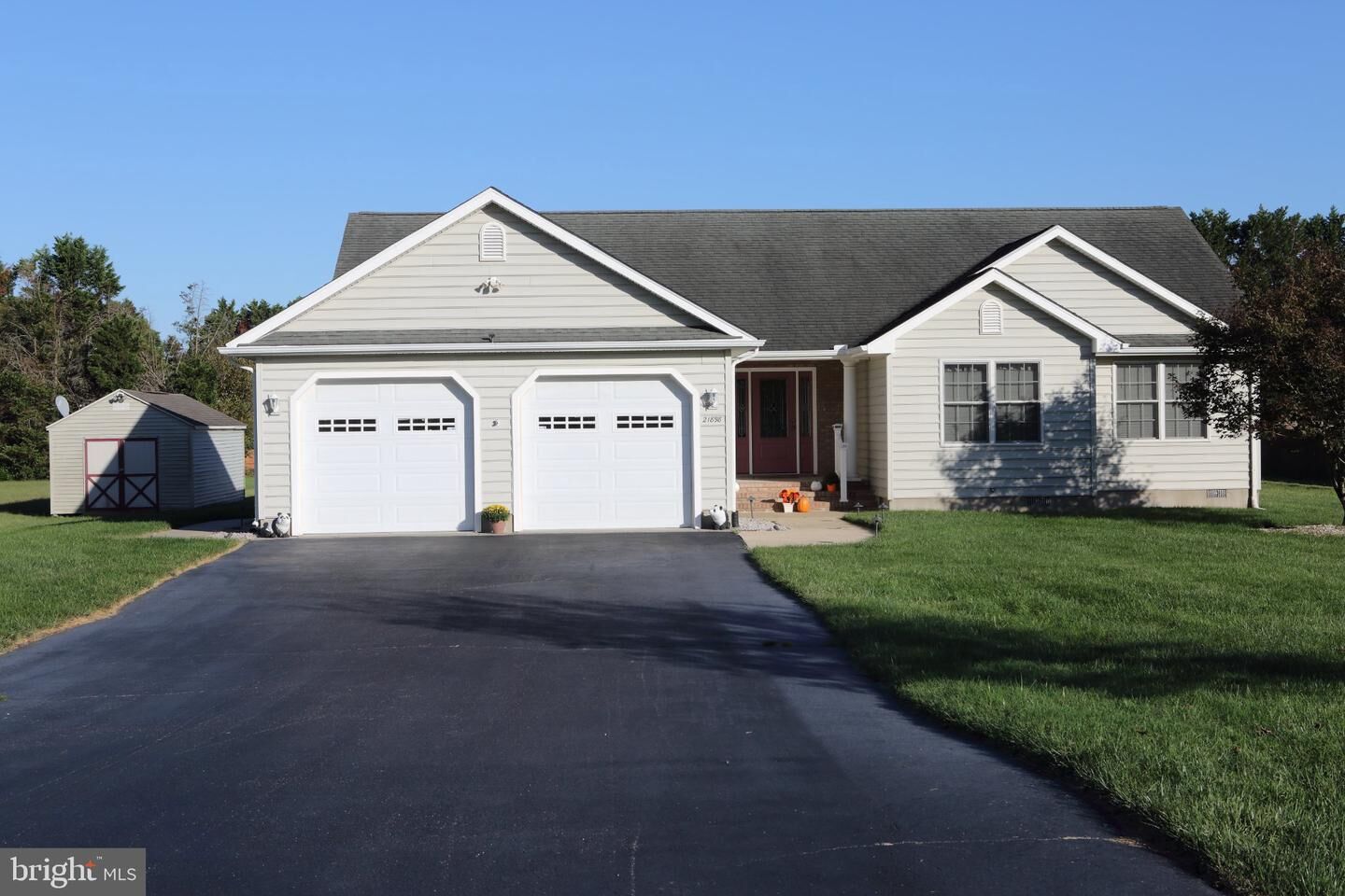 Property Photo:  21898 Andalusian Lane  DE 19933 
