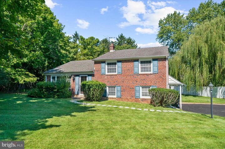 Property Photo:  11 Anthony Wayne Drive  PA 19087 