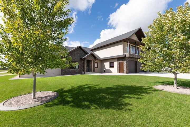 Property Photo:  6 Oakwood Place  MB R5G 2M9 