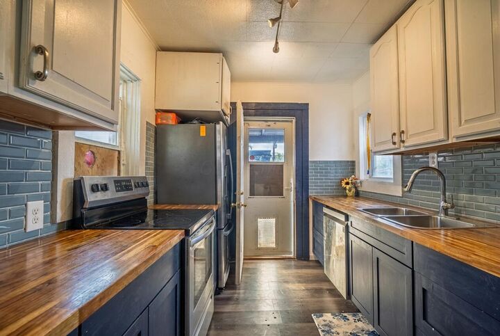 Property Photo: 143 N Central Avenue OH 43222