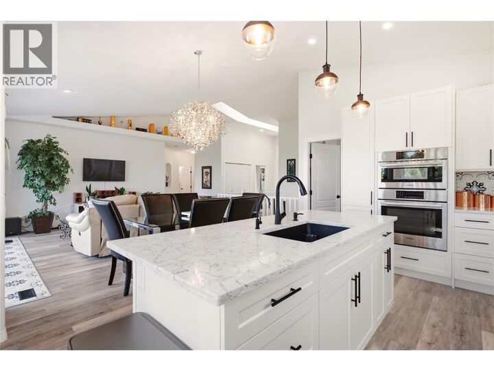 Property Photo:  724 Lone Pine Drive  BC V1P 1A1 