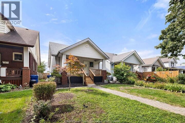 Property Photo:  1129 Janette Avenue  ON N9A 5A6 