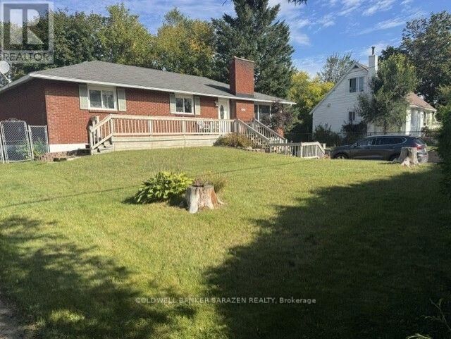 Photo de la propriété: 1427 Rosebella Avenue ON K1T 1E5
