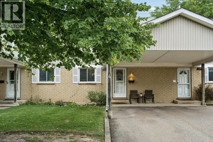 Property Photo: 255 Northlake Drive 4 ON N2V 1Z2