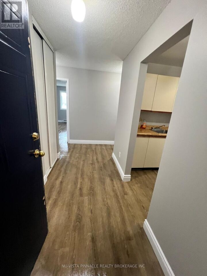 Property Photo:  727 Deveron Crescent 303  ON N5Z 4X4 