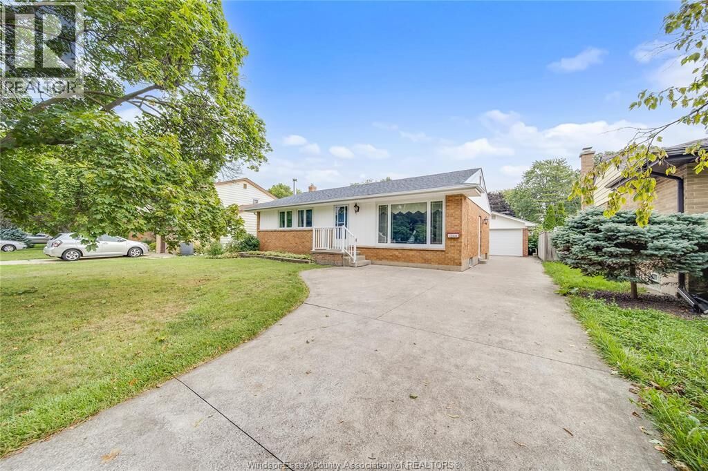 Property Photo:  1044 Marjorie Drive  ON N8S 4A3 