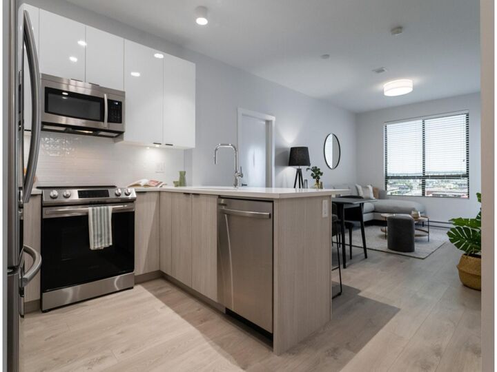 Property Photo:  13458 95 Avenue 613  BC V3V 0H1 