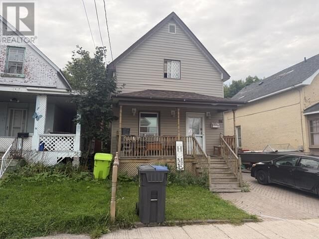 Property Photo:  16 Abbott St  ON P6A 2V9 