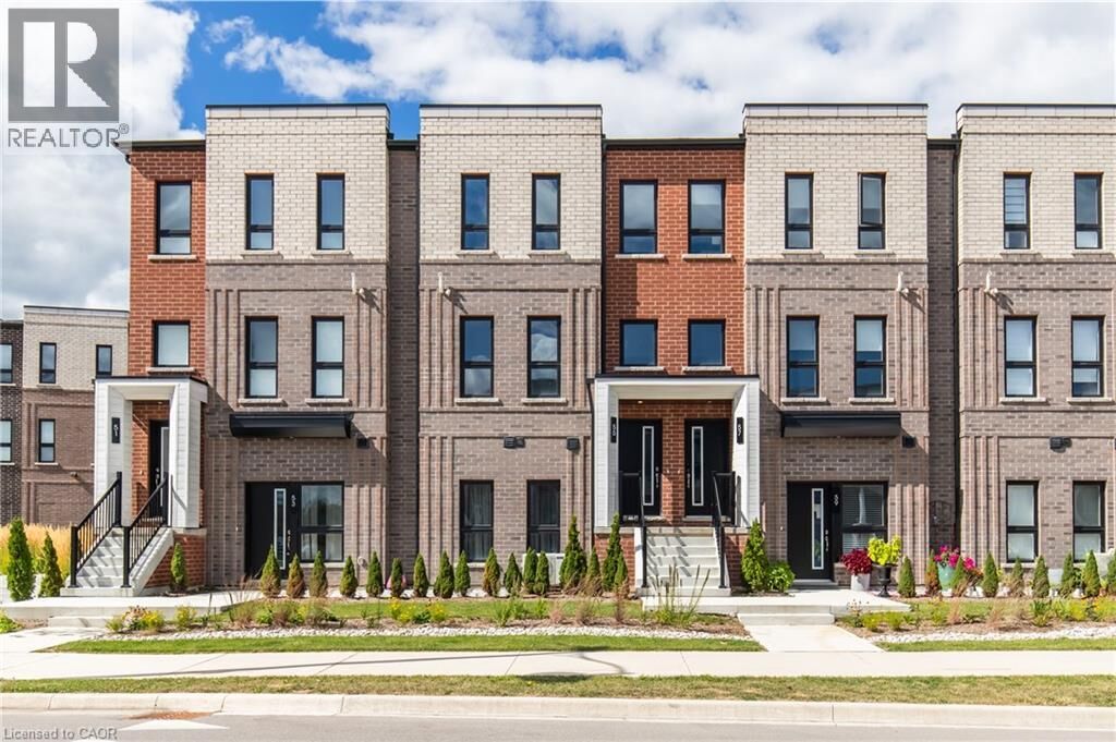 Property Photo:  55 Great Falls Boulevard  ON L8B 2A9 