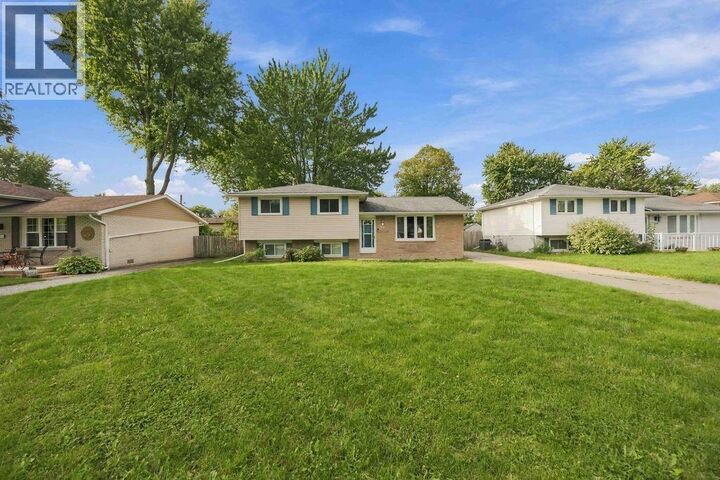 Property Photo:  311 Braemar Place  ON N0N 1G0 
