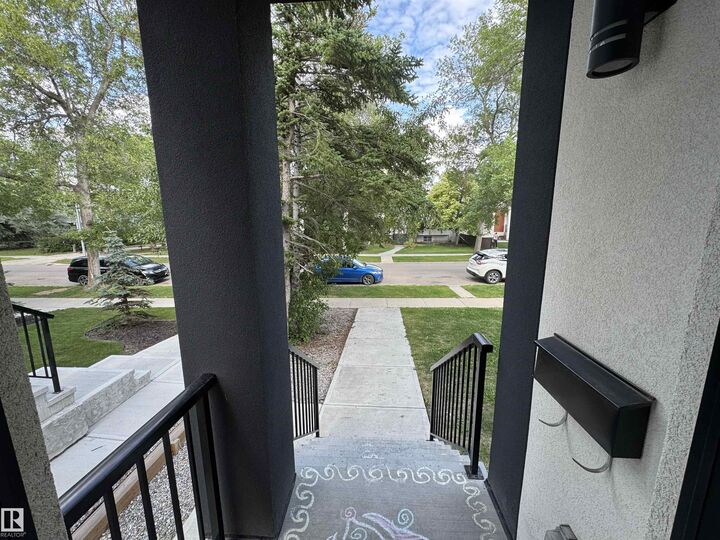 Property Photo:  7224 112 Street NW  AB T6G 1J3 