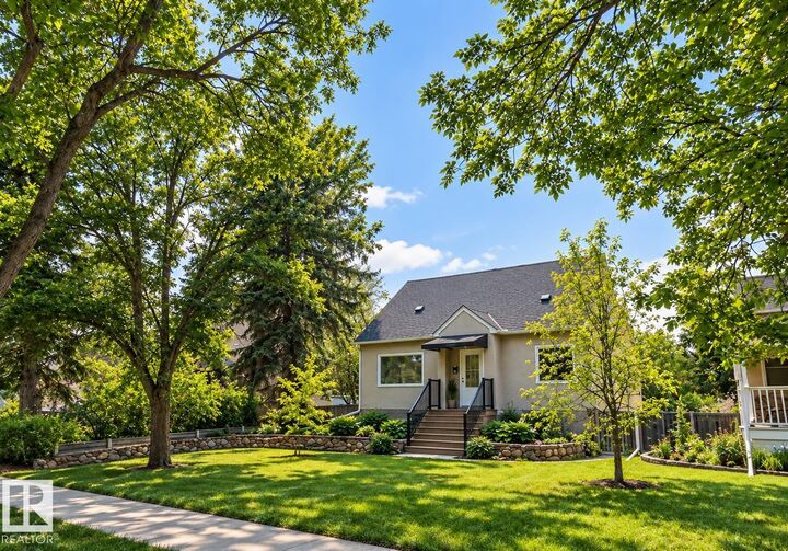 Property Photo:  6542 112A Street NW  AB T6H 4R3 