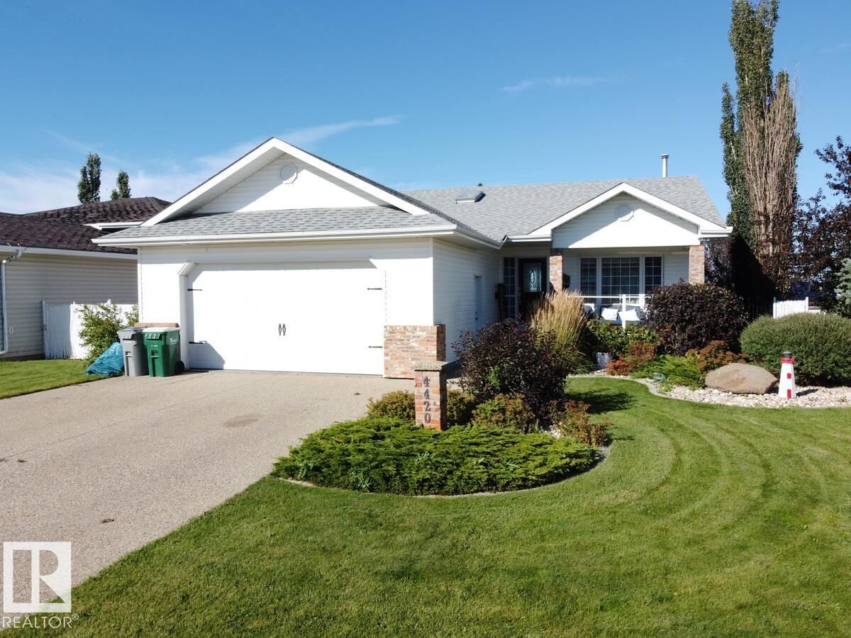 Property Photo:  4420 56 Avenue  AB T0B 2R0 