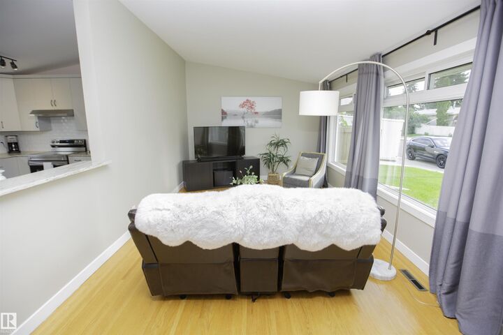 Property Photo:  9107 58 Street NW  AB T6B 1L3 
