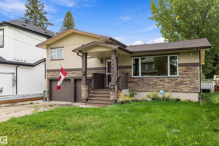 Property Photo:  10621 60A Avenue NW  AB T6H 1K5 