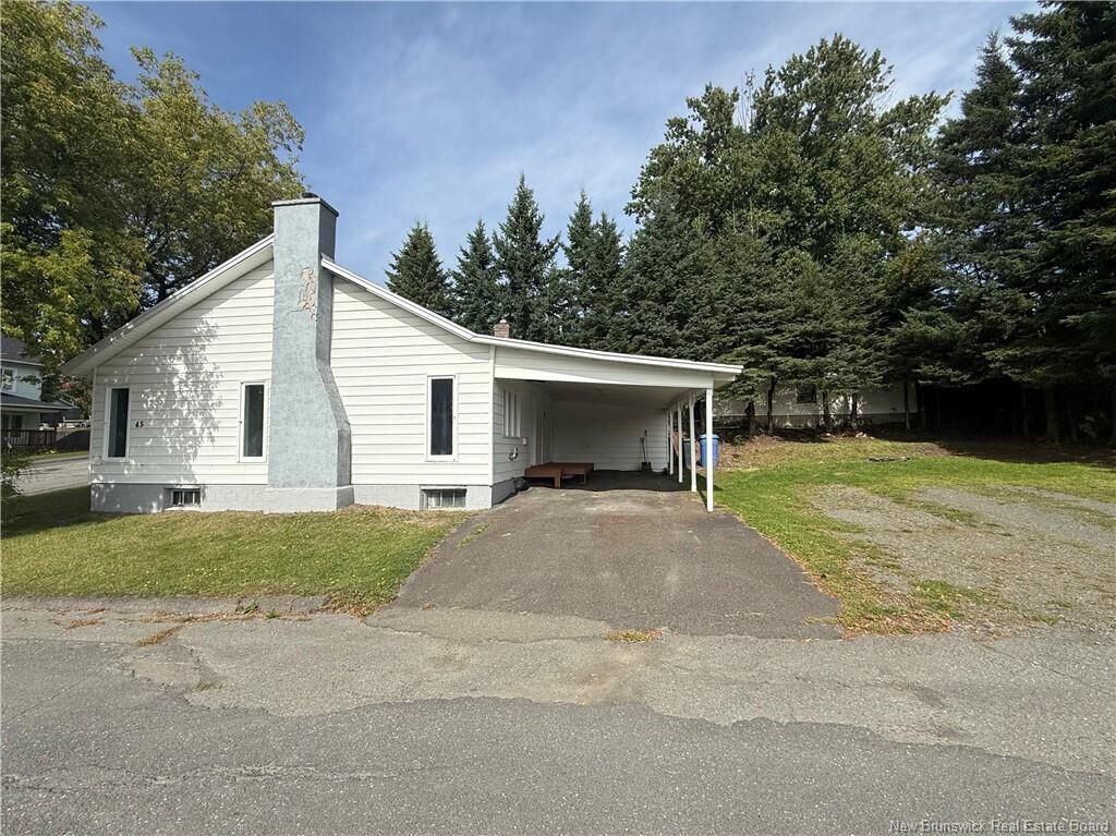 Property Photo:  45 42E Avenue  NB E3V 3A6 