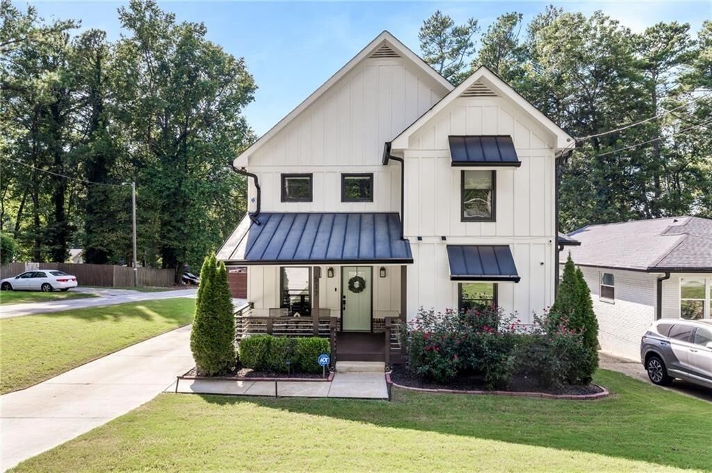 Property Photo:  517 Daniel Avenue  GA 30032 
