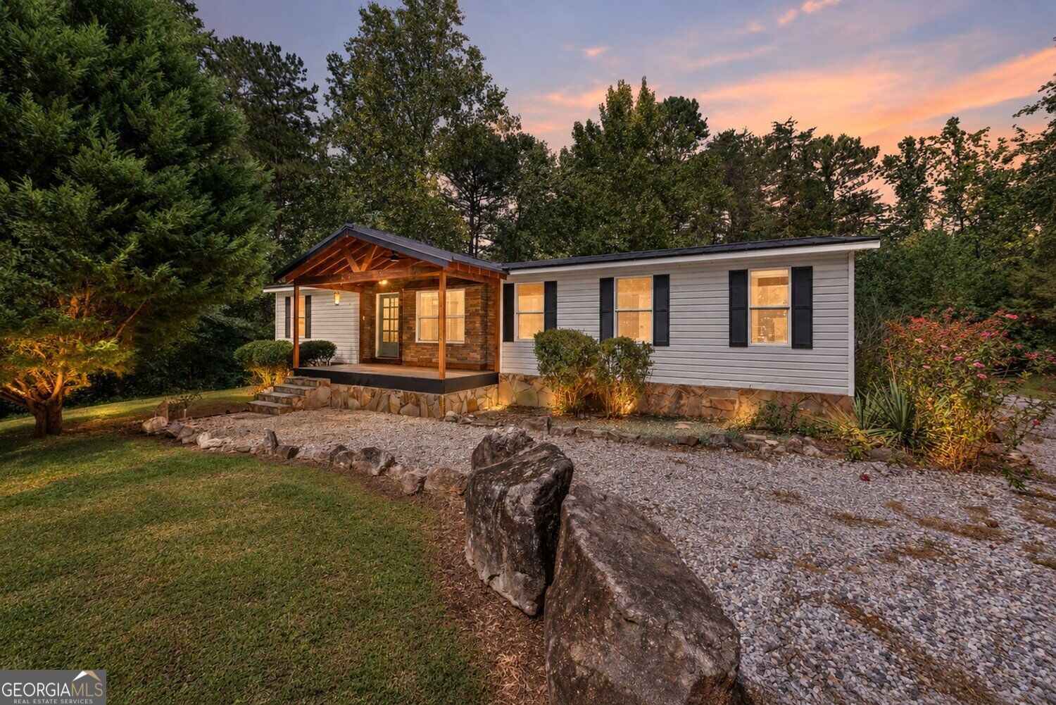 Property Photo:  125 Bagwell Drive  GA 30534 