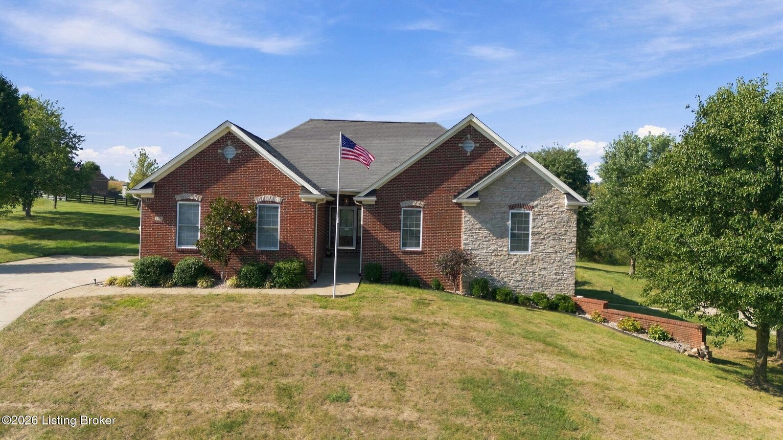 Property Photo: 108 Maddox Ave KY 40071