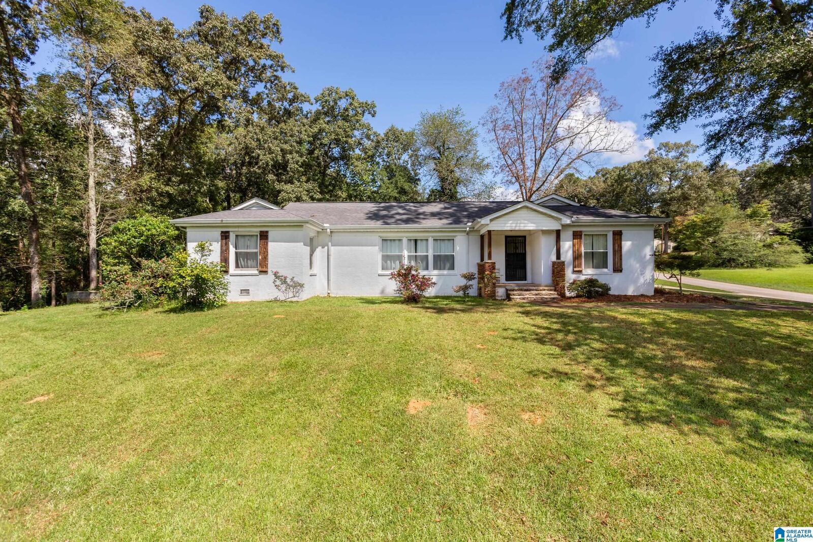 Property Photo: 35 Hillcrest Road AL 36264