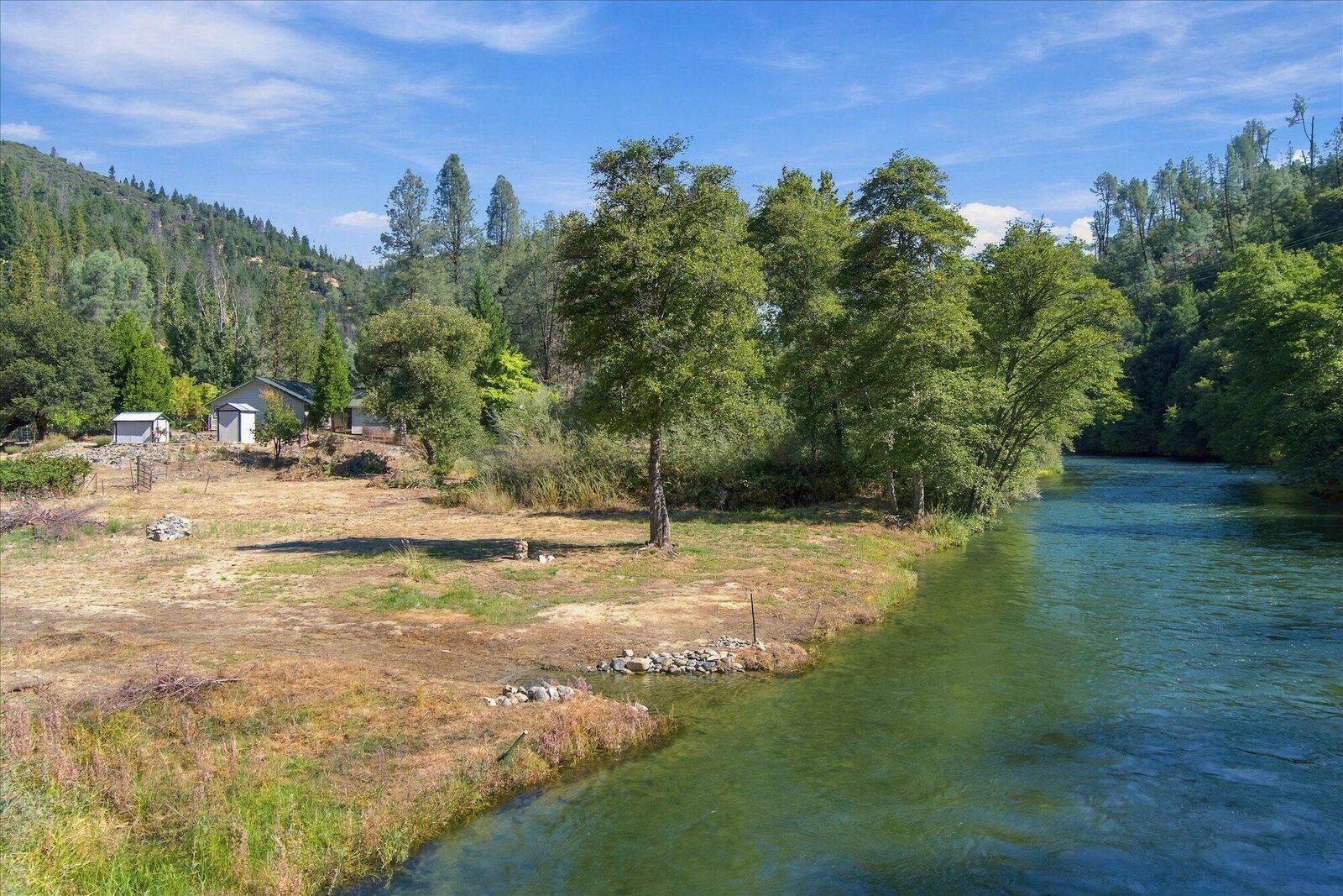 Property Photo:  540 Reo Lane  CA 96024 
