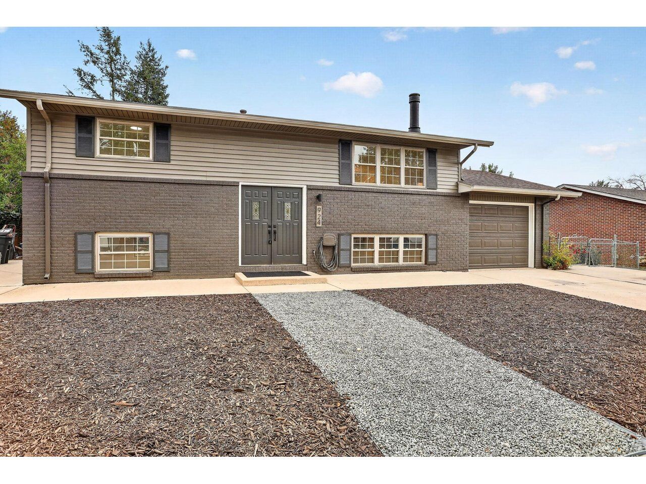 Property Photo:  924 Tony Pl  CO 80501 