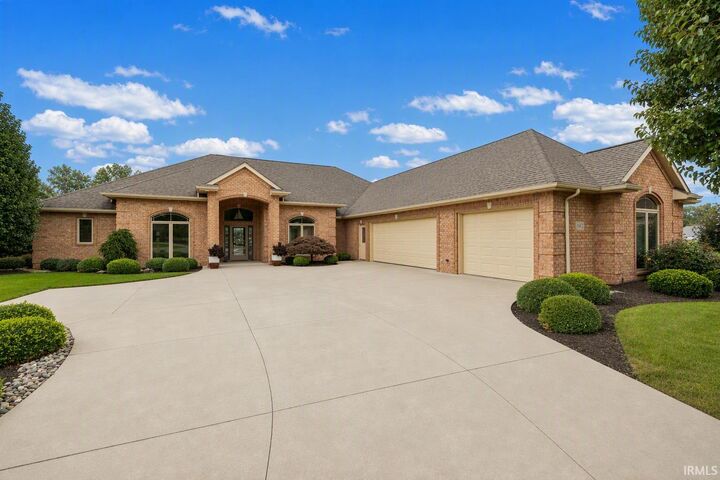 Property Photo: 1802 Bent Tree Court IN 46706-9478