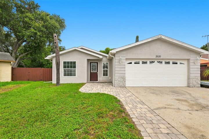 Property Photo: 2520 Fawn Court FL 33761