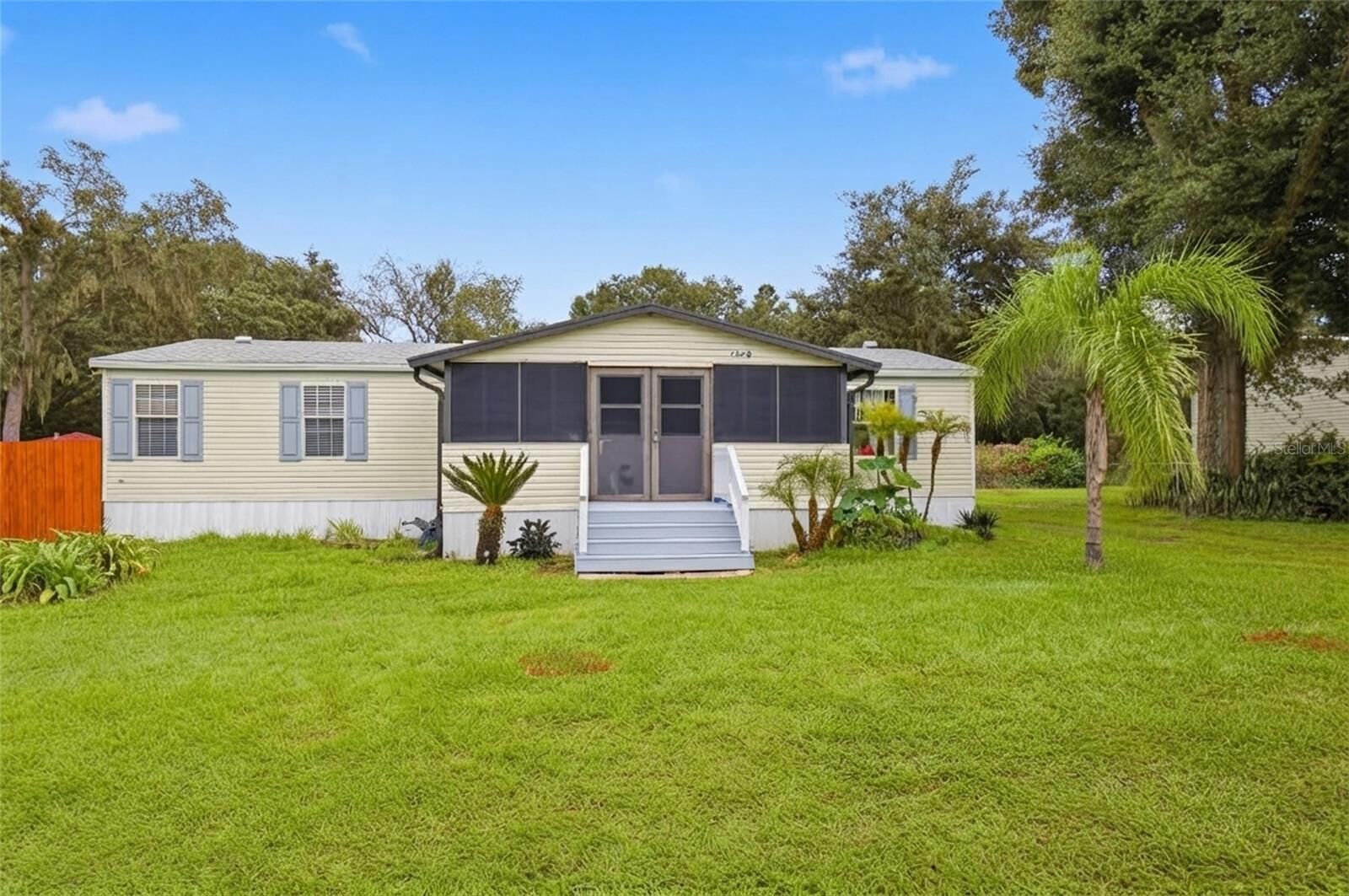 Property Photo:  7338 Timber Crest Lane  FL 33540 
