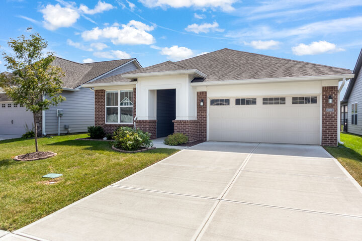 Property Photo: 5189 Bayberry Court IN 46075