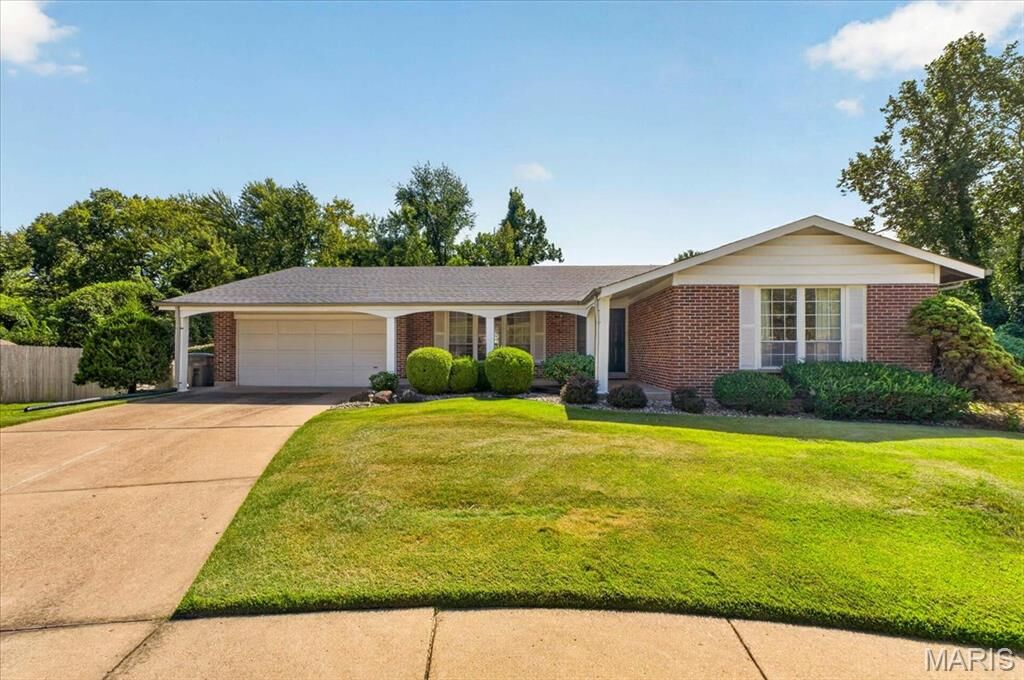Property Photo:  3616 Viembra Drive  MO 63034 