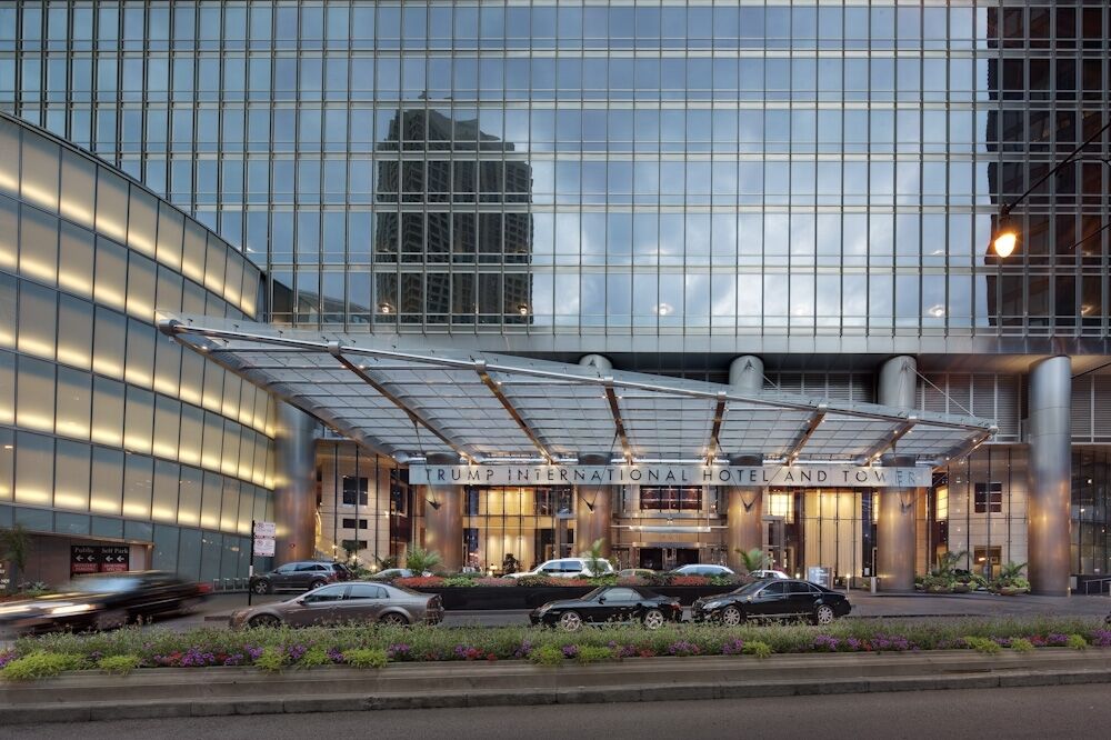 Property Photo: 401 N Wabash Avenue 38A IL 60611