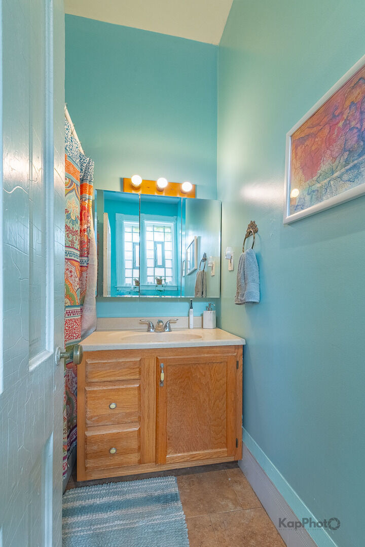 Property Photo: 3001 S Haynes Court IL 60608