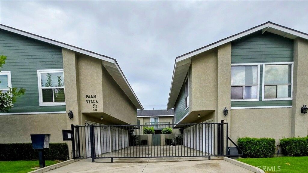 Property Photo: 437 E Commonwealth CA 92832