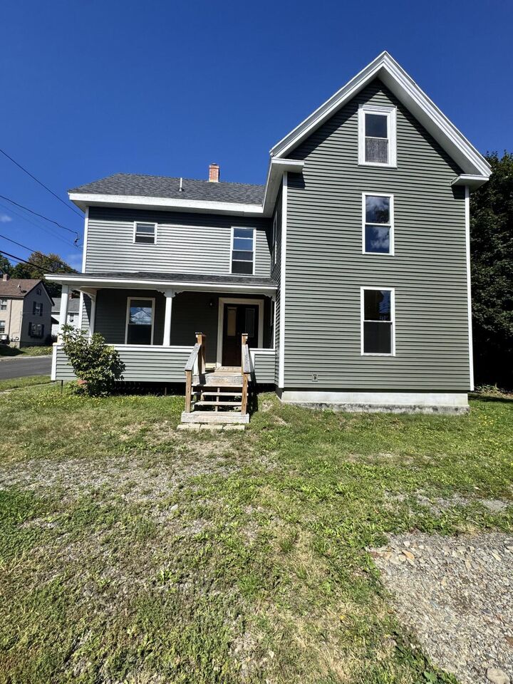Property Photo:  95 Palm Street  ME 04401 