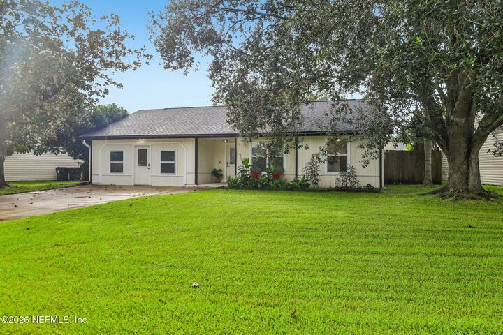 Property Photo: 3255 Dowitcher Lane FL 32065