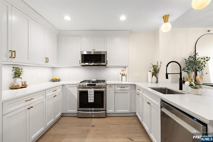 Property Photo: 1125 Maxwell Lane 434-436 NJ 07030