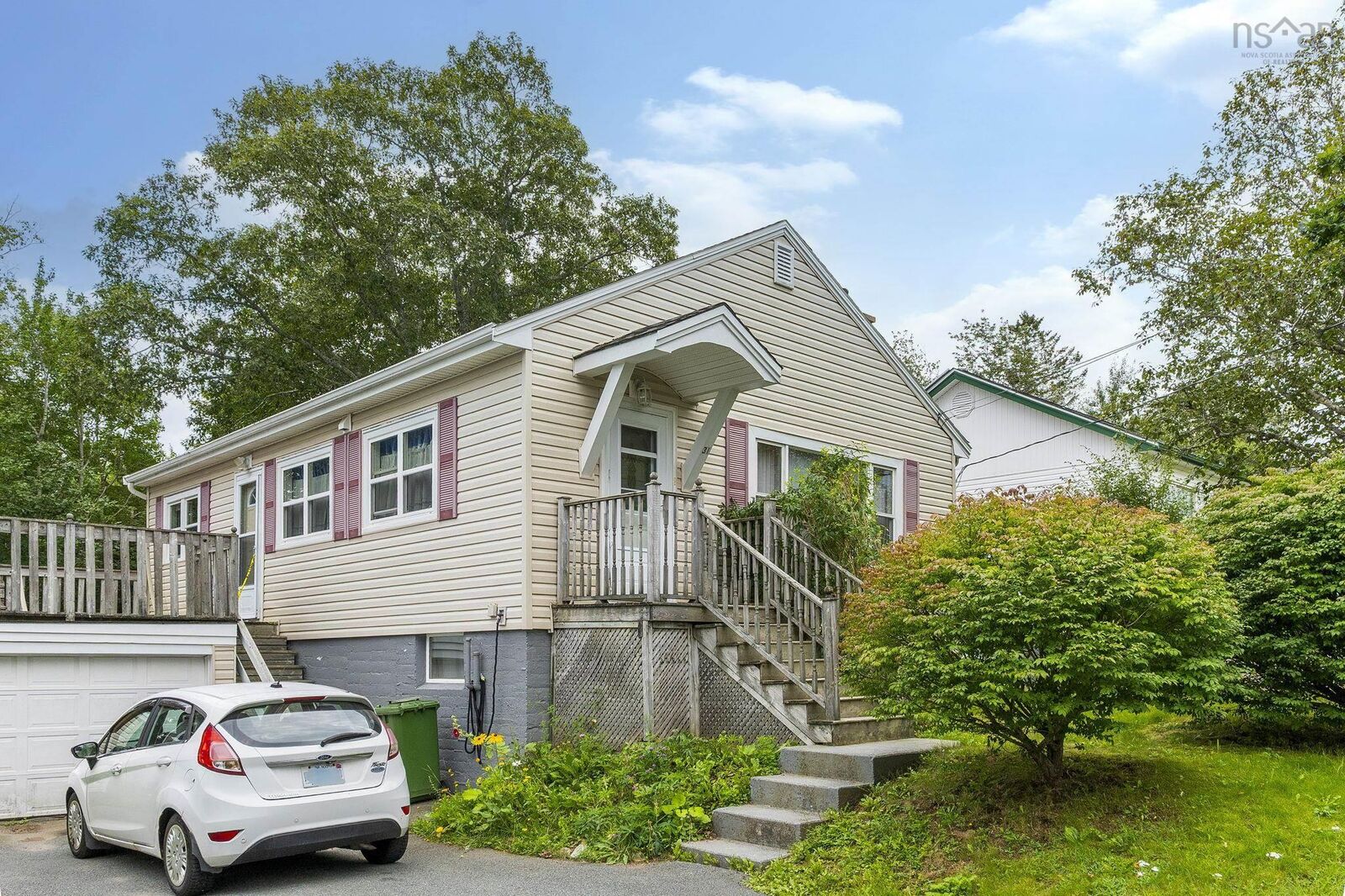 Property Photo: 31 Auburn Avenue NS B3R 1K4