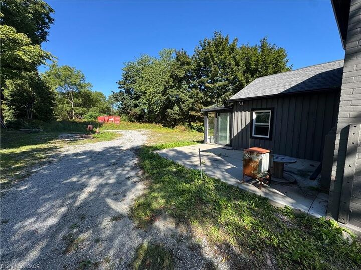 Property Photo:  2332 Upper James Street  ON L0R 1W0 