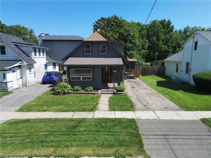 Property Photo:  191 Queen Street N  ON N3Y 3Y7 