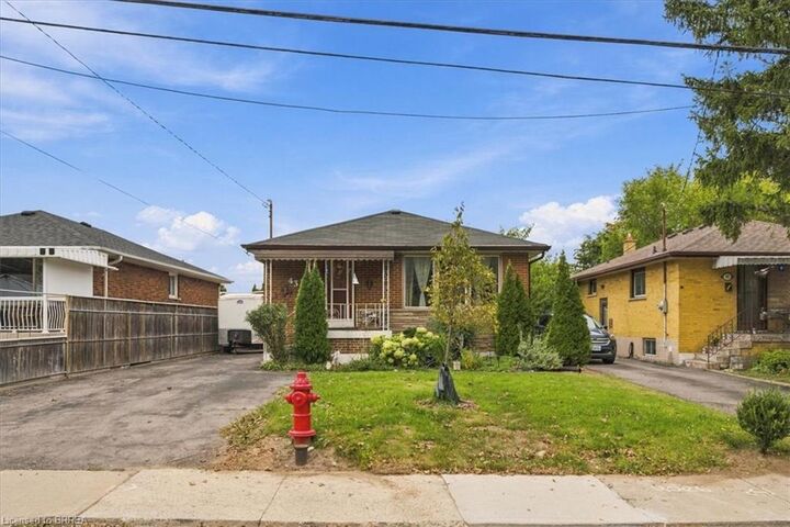 Property Photo:  43 Cheryl Avenue  ON L8V 1Y4 