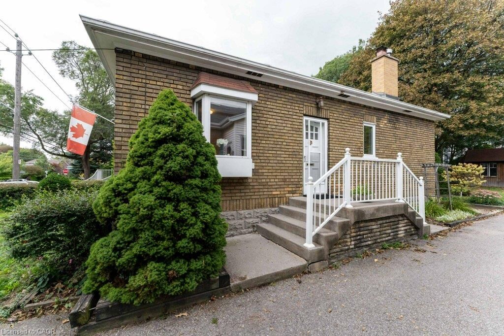 Property Photo:  58 Franklin Avenue  ON M2N 1B6 