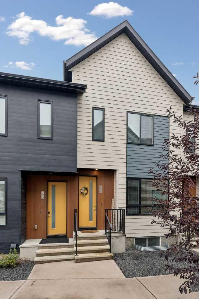 Property Photo:  704 Redstone Crescent NE  AB T3N 1M3 
