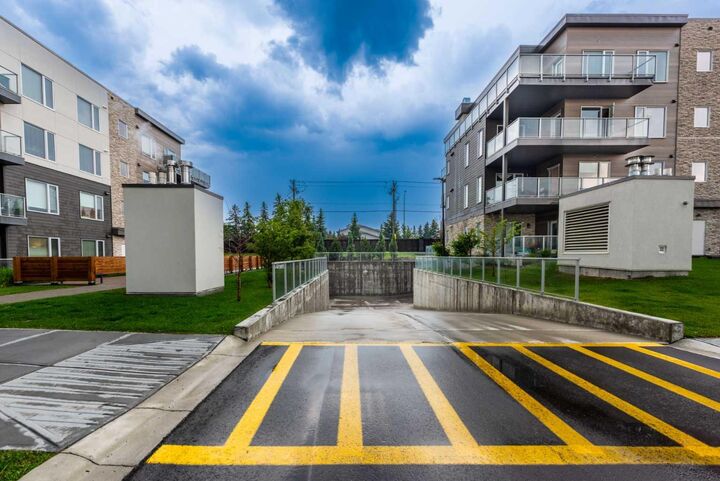 Property Photo:  150 Shawnee Square SW 105  AB T2Y 0T6 
