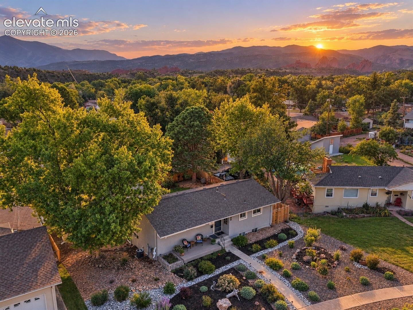 Property Photo:  714 Glen Eyrie Circle  CO 80904 