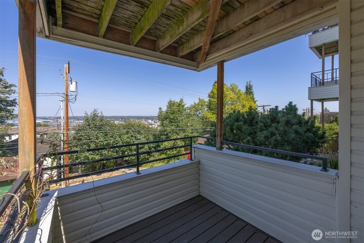 Property Photo:  919  High Street 101  WA 98225 