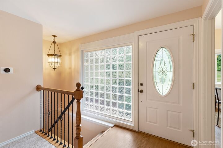 Property Photo:  5319  231st Avenue SE  WA 98029 